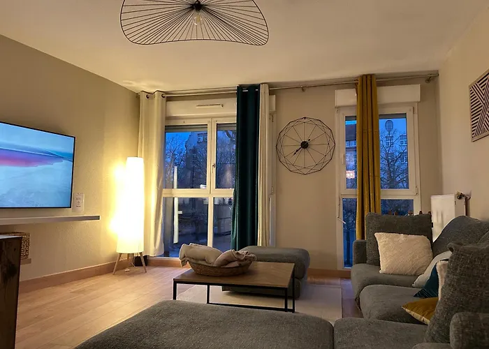 Hygge - Proche Centre Parking Gratuit * Colmar